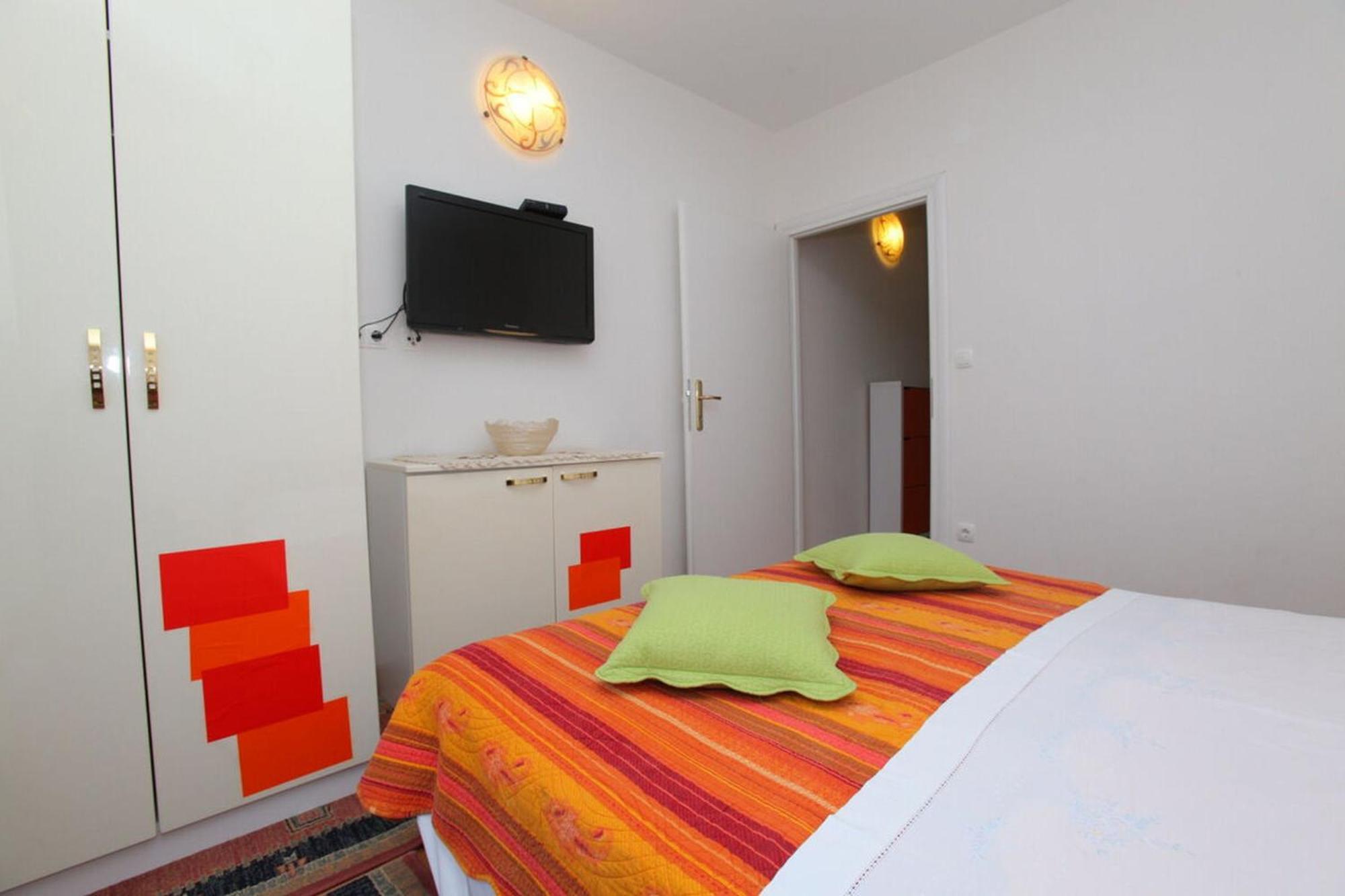 Apartma Jole *